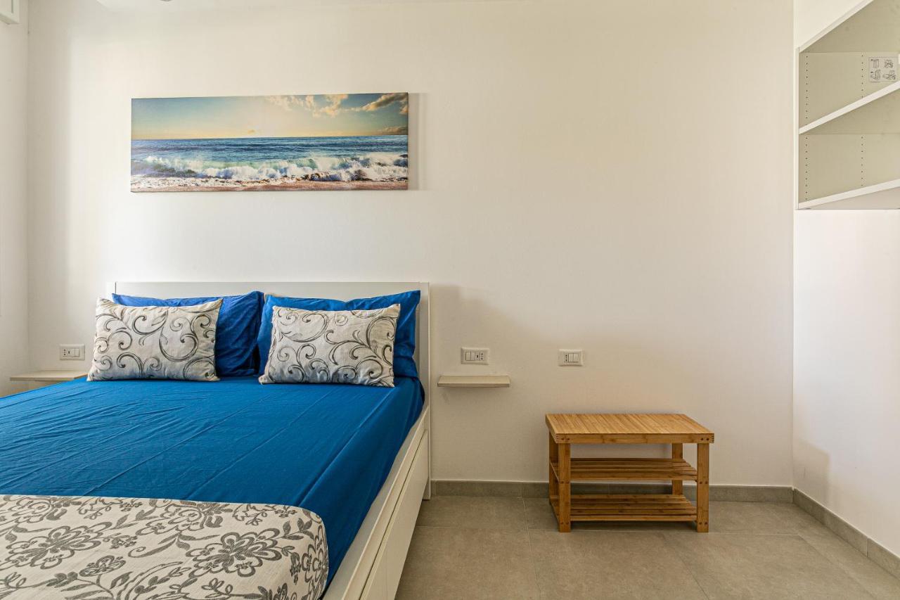 Resort Almaredamarra Con Piscina E Idromassaggio Sul Mare Torre San Giovanni Exterior foto
