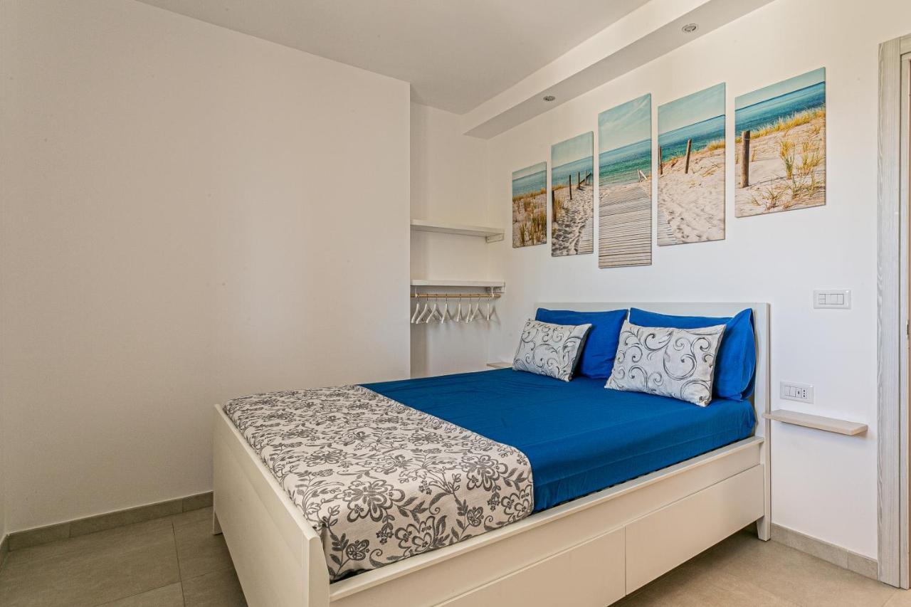 Resort Almaredamarra Con Piscina E Idromassaggio Sul Mare Torre San Giovanni Exterior foto