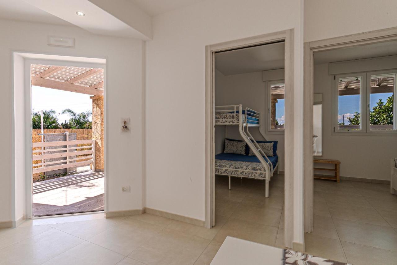 Resort Almaredamarra Con Piscina E Idromassaggio Sul Mare Torre San Giovanni Exterior foto